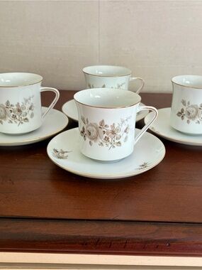 Vintage Johann Haviland Twilight Rose Set of 4 Cups and Saucers, Bavaria Germany